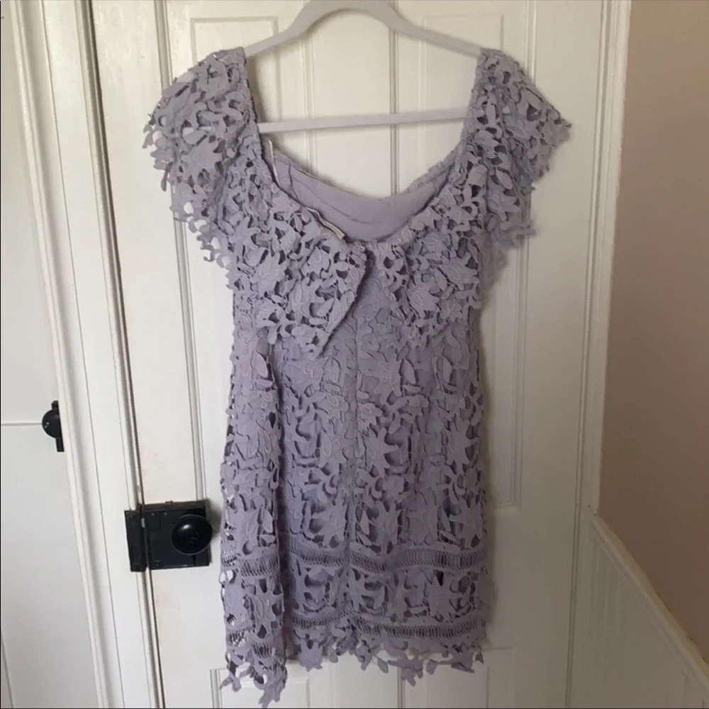 ASTR THE LABEL Off the shoulder lavender dress - Picture 5 of 6
